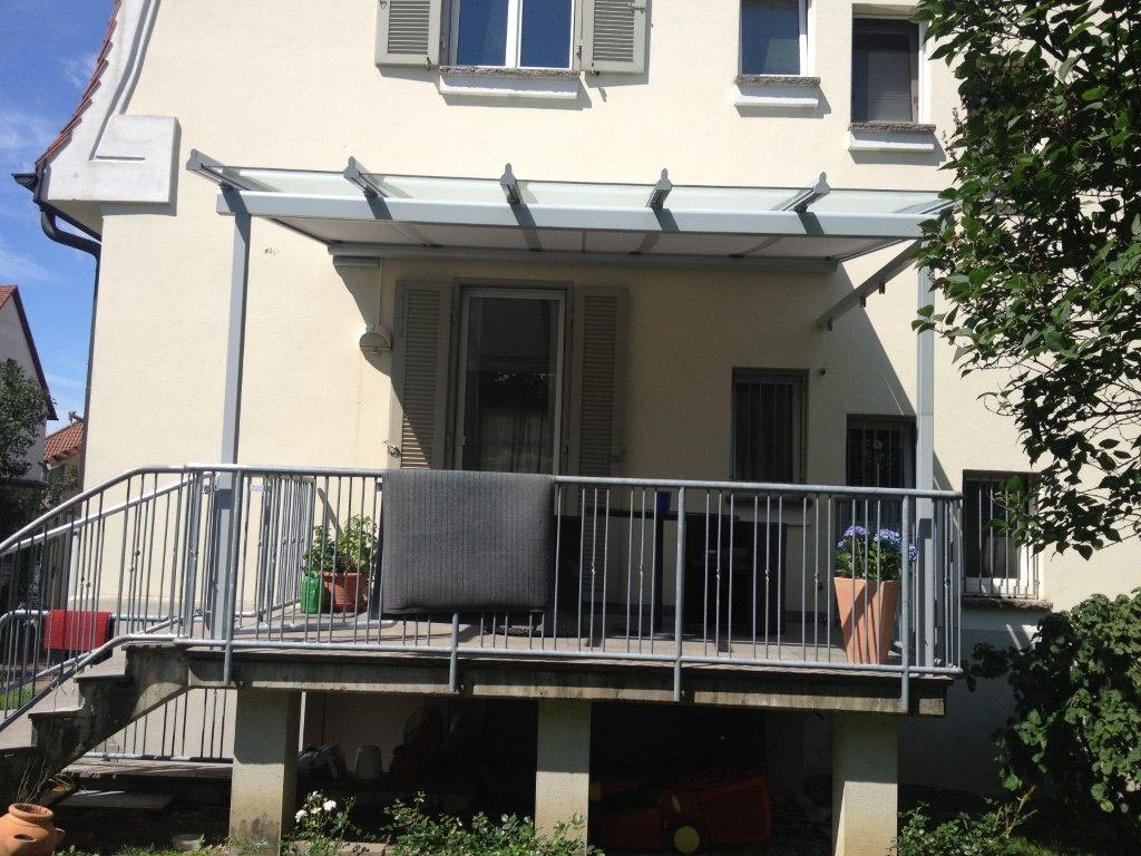 Kaldach-auf-dem-Balkon